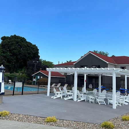 La Quinta Inn By Wyndham Sandusky Near Cedar Point Exterior foto